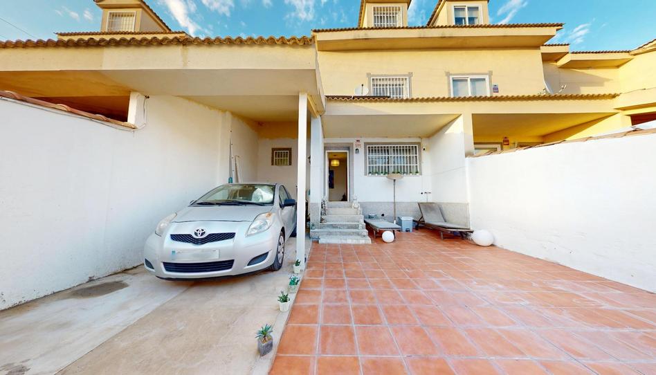 Foto 1 de Casa adosada en venta en Calle Concha Piquer, Horcajo de Santiago, Cuenca