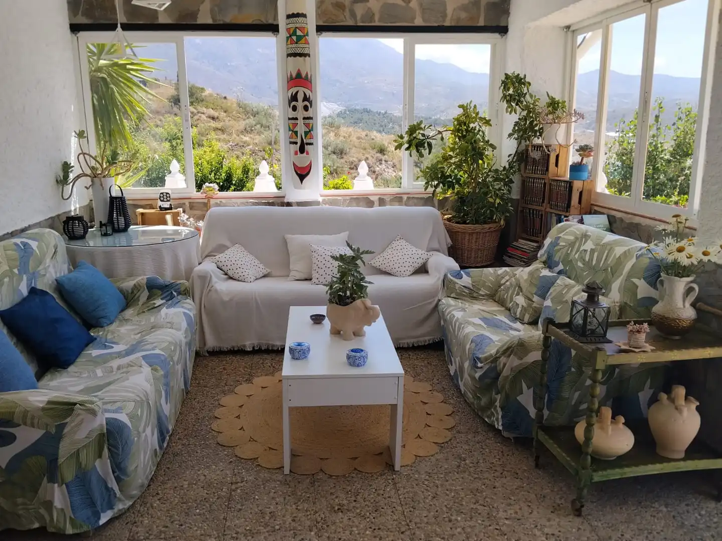 Sala de estar de Casa o chalet de alquiler en Vélez de Benaudalla con Aire acondicionado, Jardín privado y Terraza