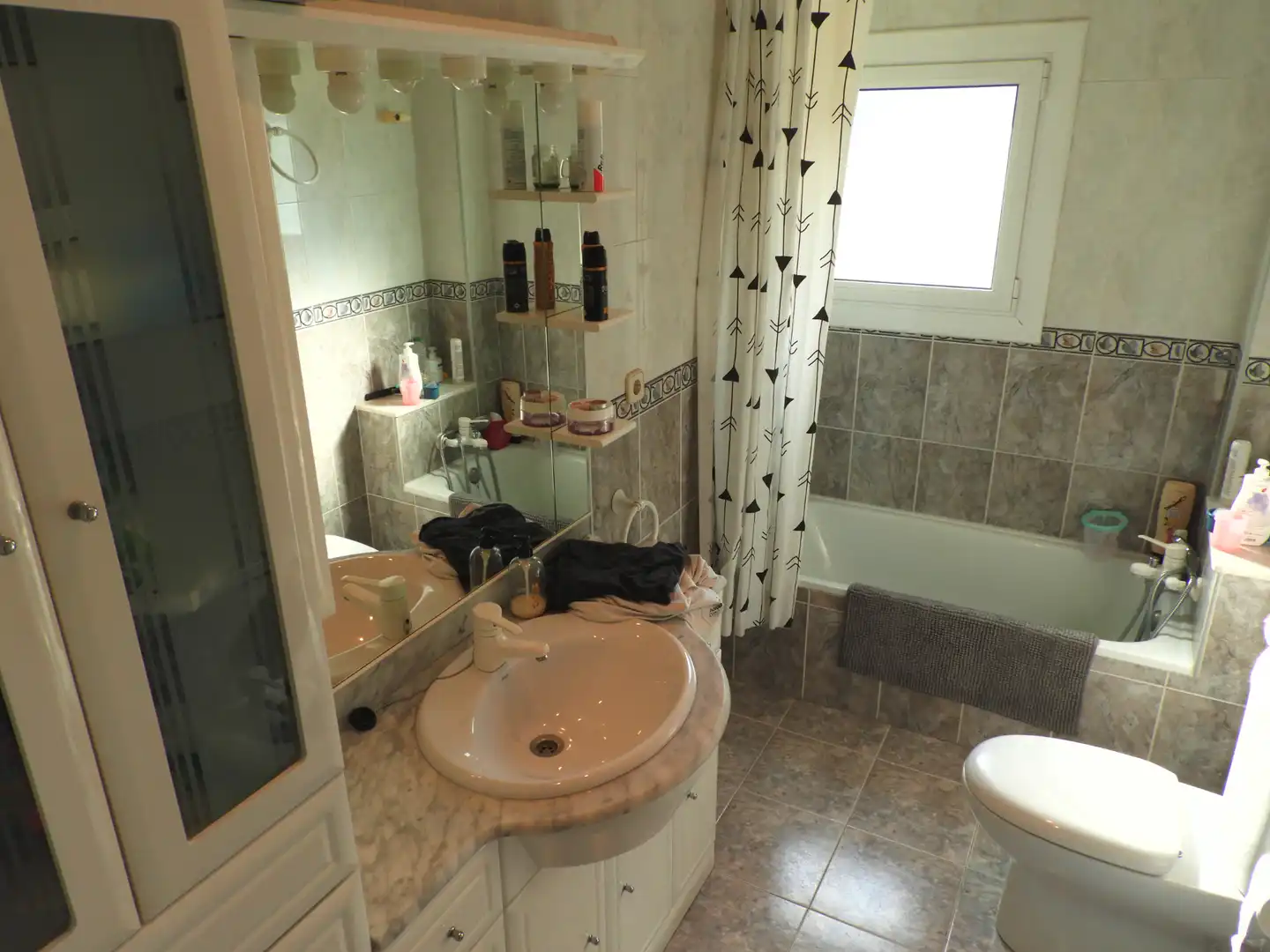 Badezimmer von Haus oder Chalet zum Verkauf in Castellar del Vallès mit Klimaanlage, Heizung und Privatgarten