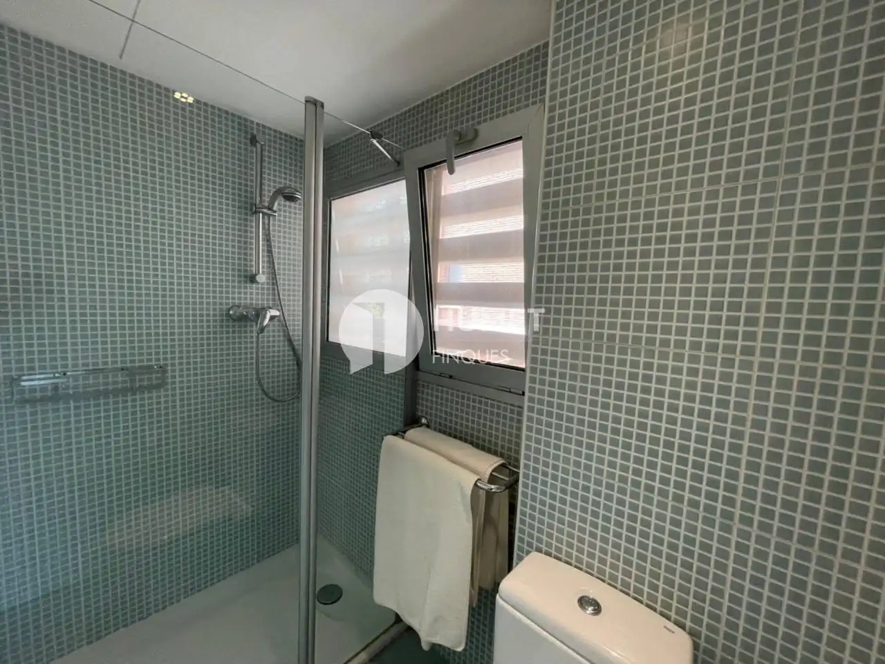 Baño de Casa o chalet en venta en Barcelona con Aire acondicionado, Calefacción y Jardín privado