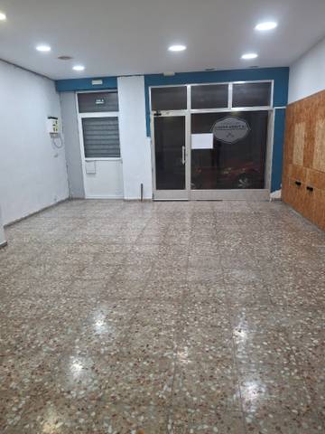 Local comercial en Alquiler en Reina Victoria - Miguel Hernández