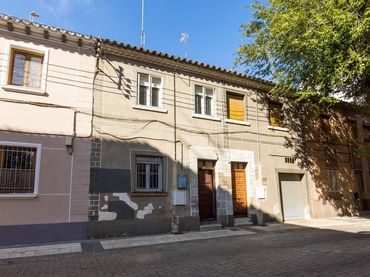 Casa en venda a Calle MOVERA 12