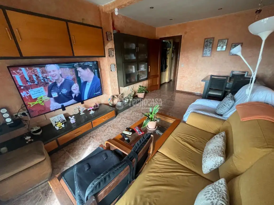 Sala de estar de Piso en venta en Humanes de Madrid con Calefacción, Terraza y Piscina comunitaria