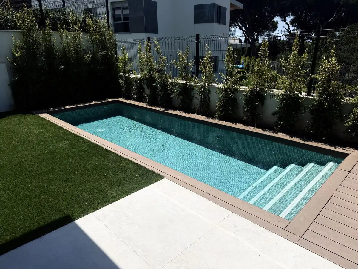 Piscina de Pis en venda en Marbella amb Aire condicionat, Terrassa i Traster