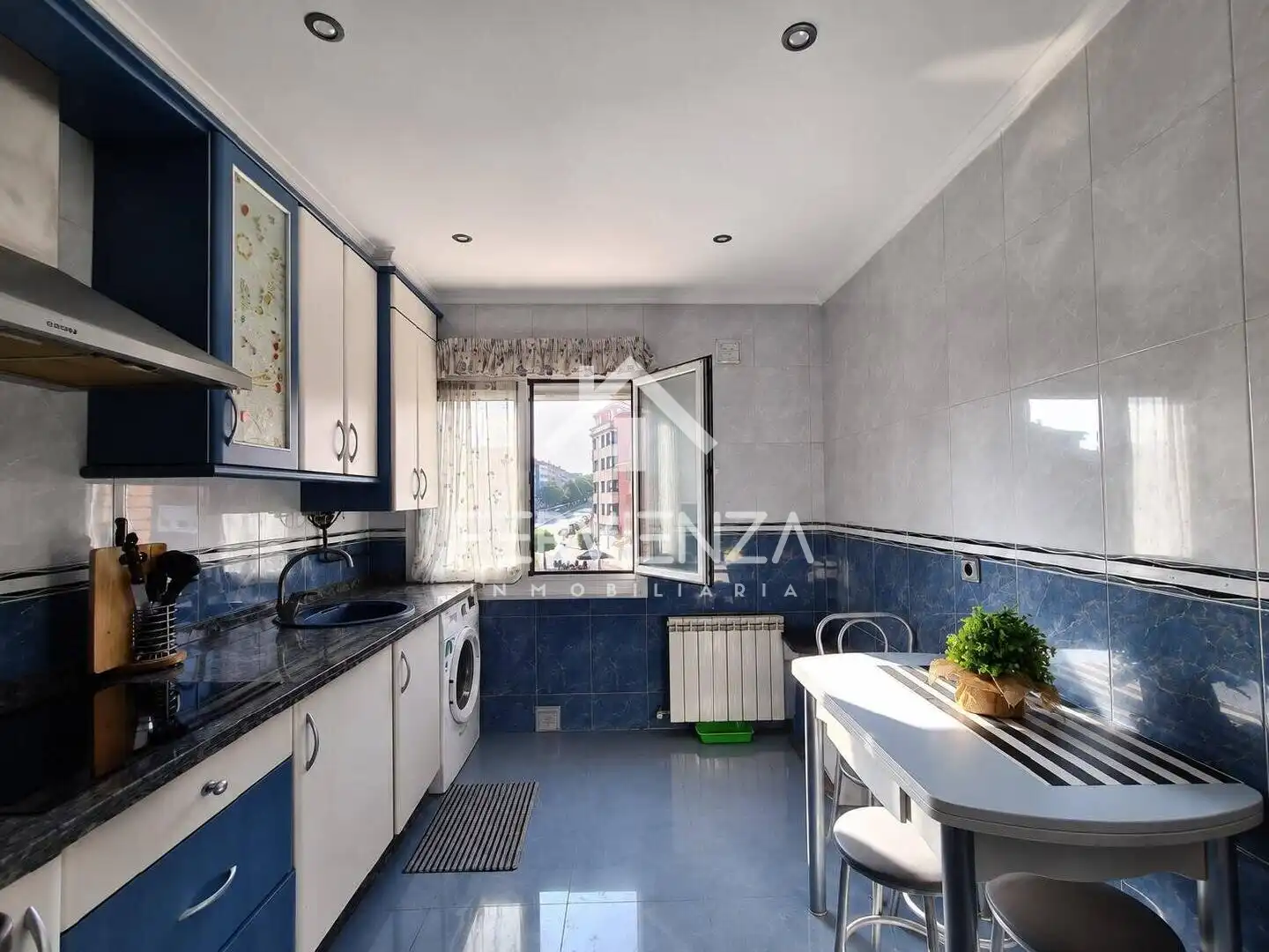 Flat for sale in Lugones