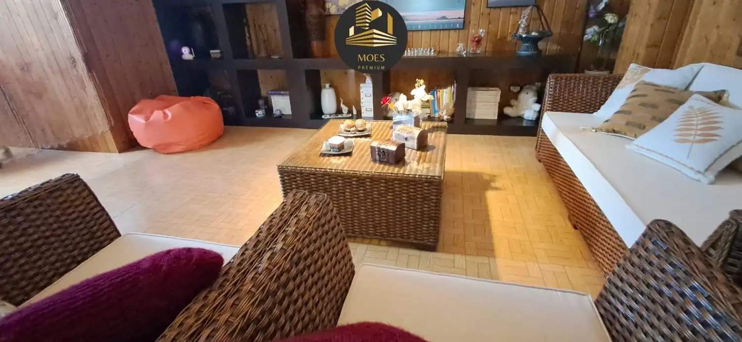 Sala d'estar de Casa o xalet en venda en Martos amb Calefacció, Terrassa i Piscina