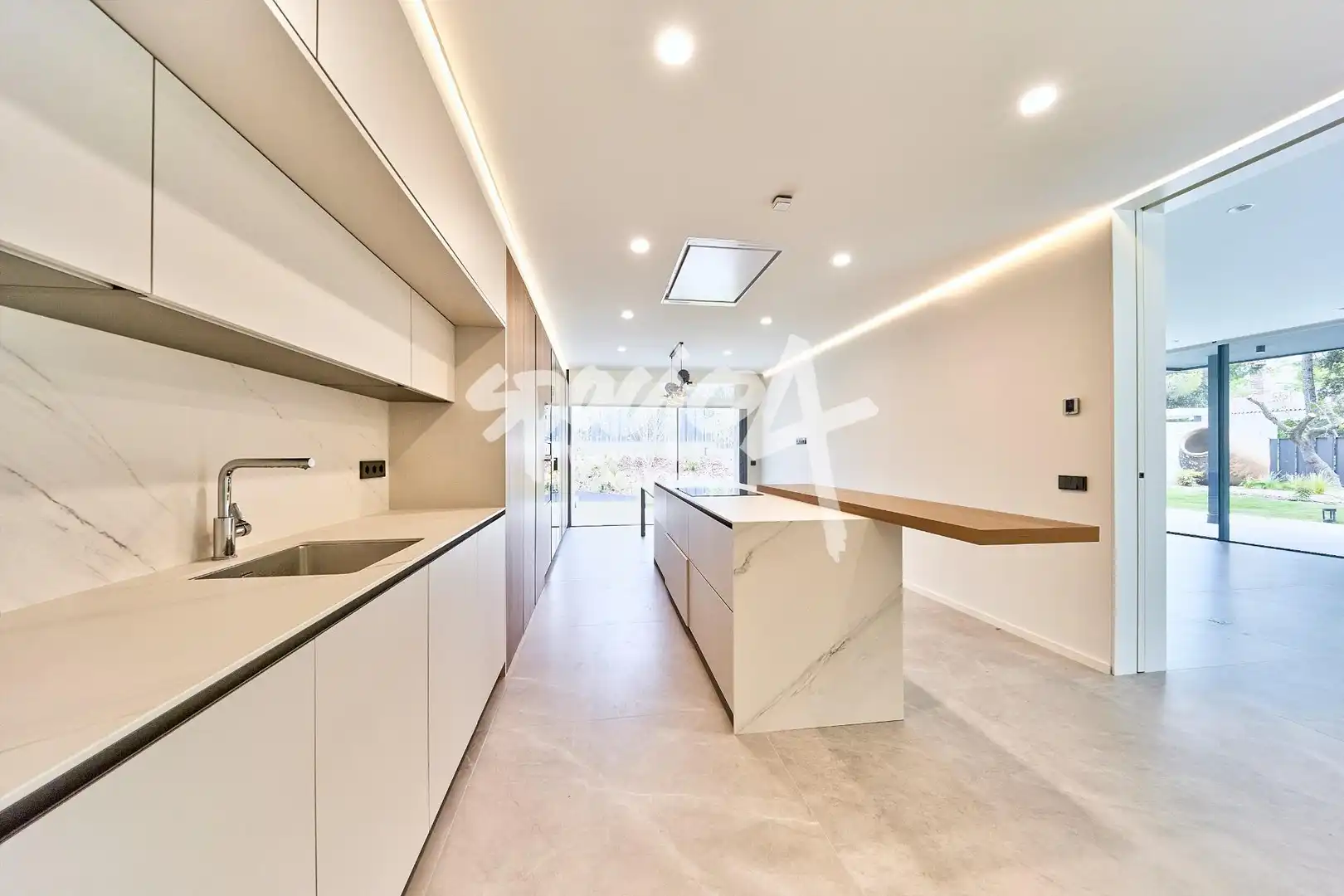 Kitchen of Houses for sale in Boadilla del Monte  with Air Conditioner, Heating and Private garden
