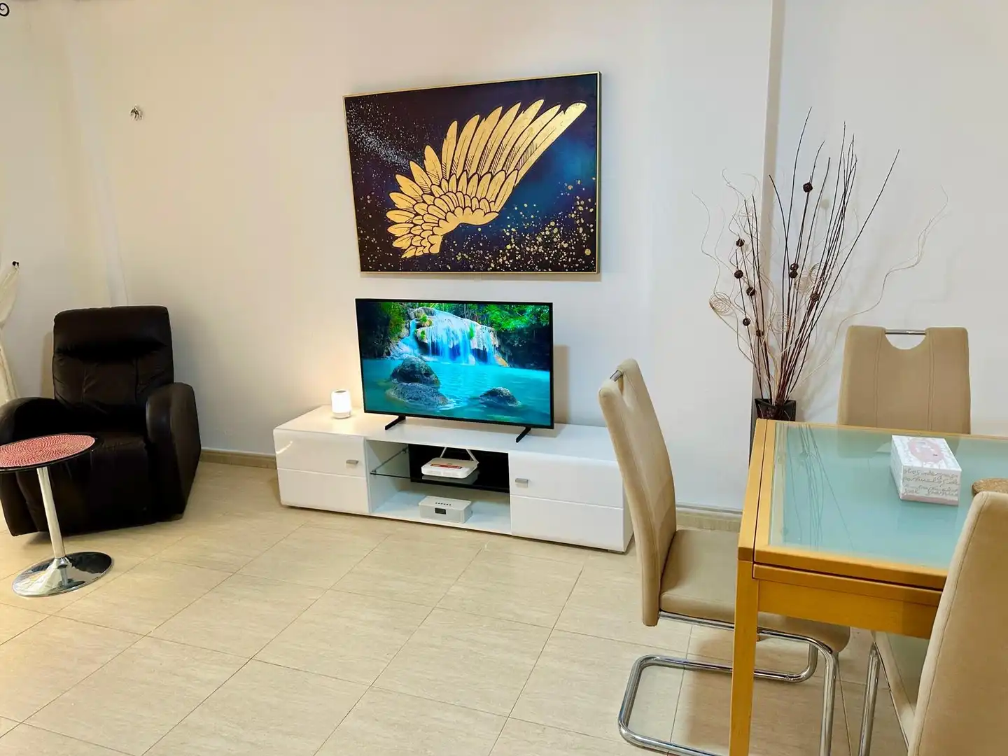 Sala de estar de Apartamento de alquiler en Daya Nueva con Aire acondicionado, Piscina y Amueblado
