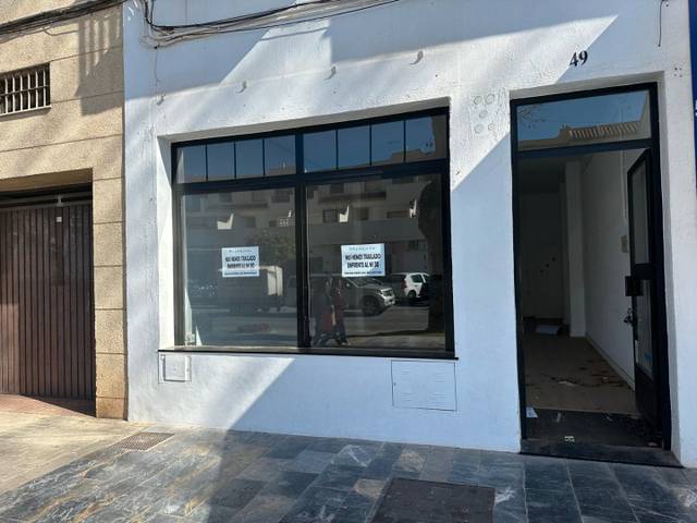 Local comercial en Alquiler en Avenida José Barrionuevo Peña, 49 en Berja