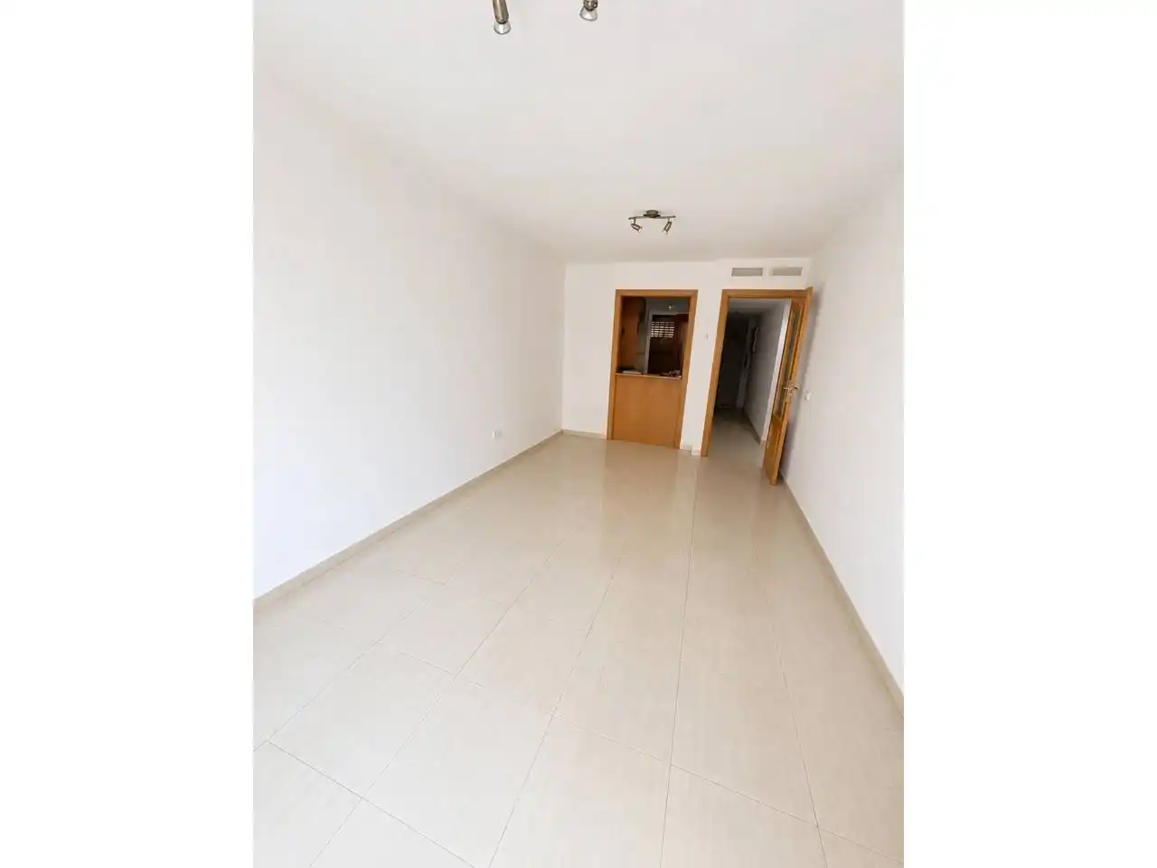 Piso en venta en Roquetas de Mar con Aire acondicionado, Terraza y Piscina comunitaria
