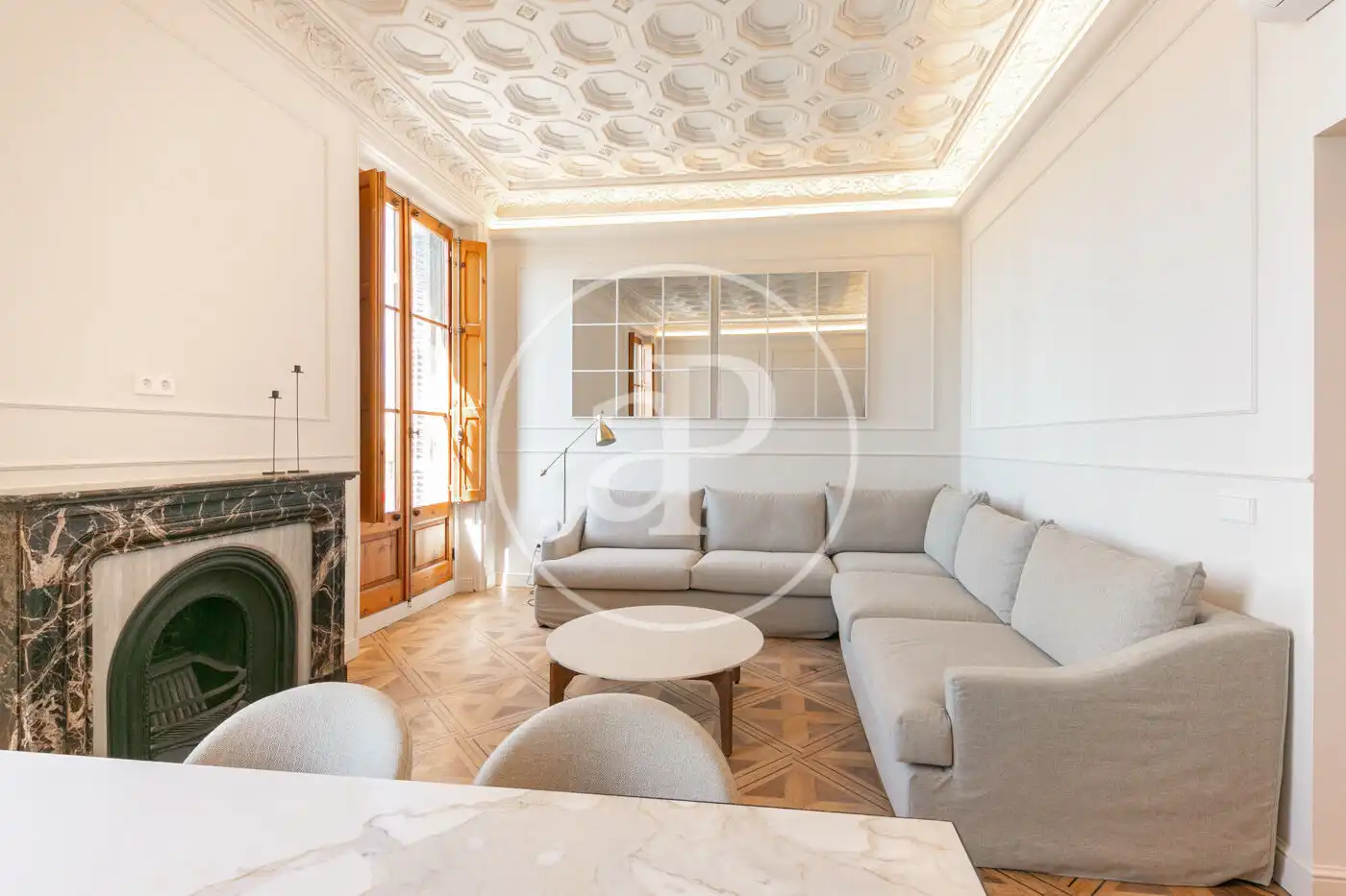 Sala d'estar de Pis en venda en Barcelona amb Aire condicionat, Calefacció i Moblat