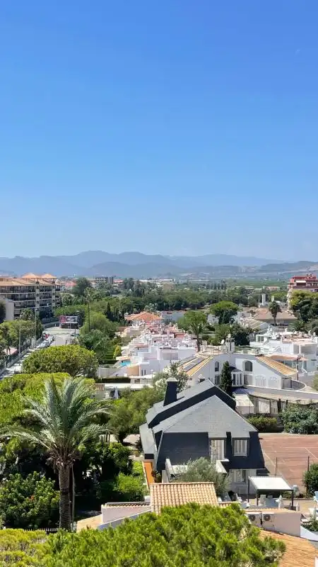 Außenansicht von Wohnung zur Miete in Canet d'En Berenguer mit Klimaanlage, Heizung und Privatgarten