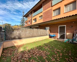 Garden of Flat for sale in Torelló  with Air Conditioner, Heating and Private garden