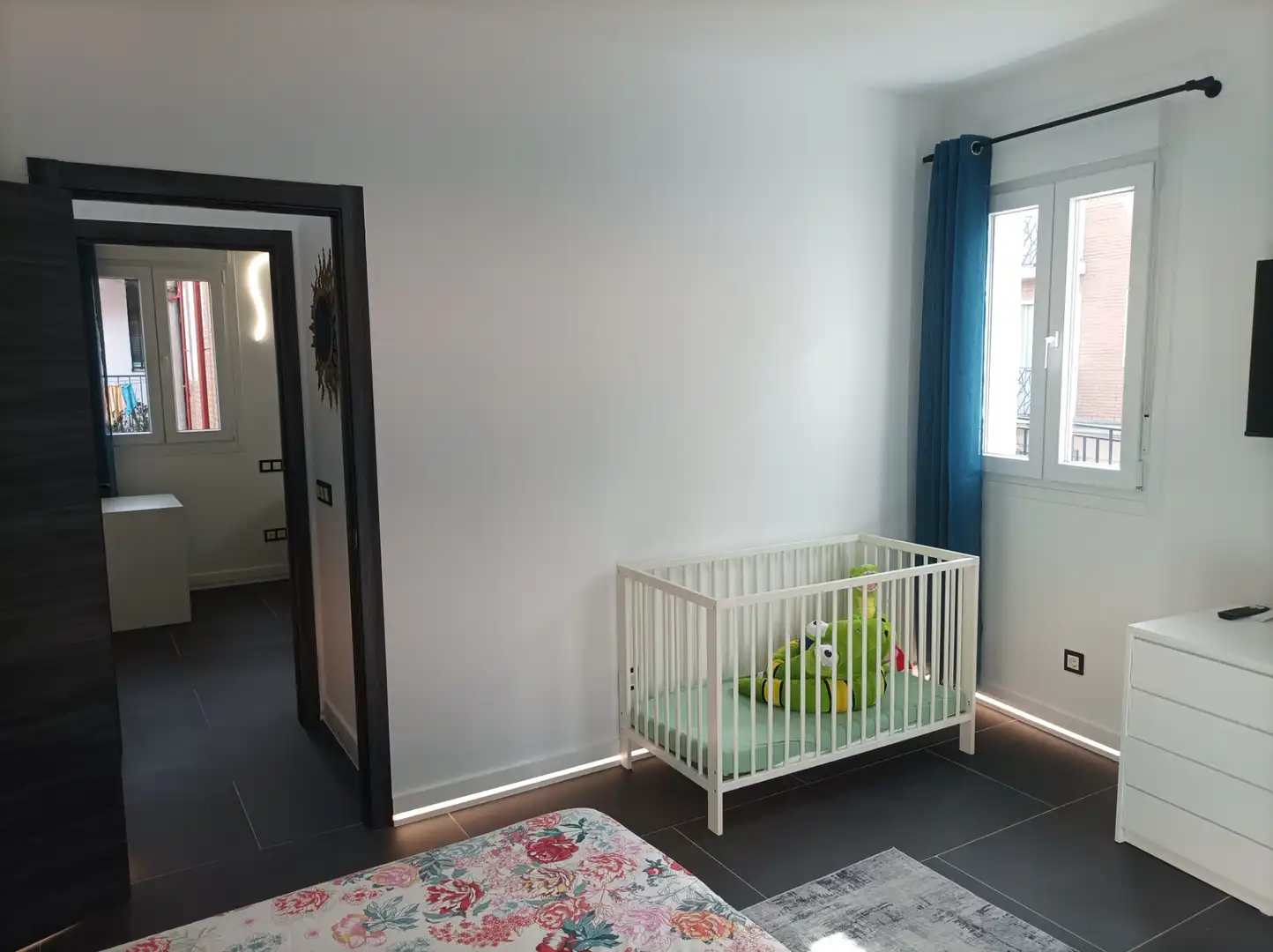 Schlafzimmer von Wohnung zum Verkauf in Madrid mit Klimaanlage, Heizung und Terrasse