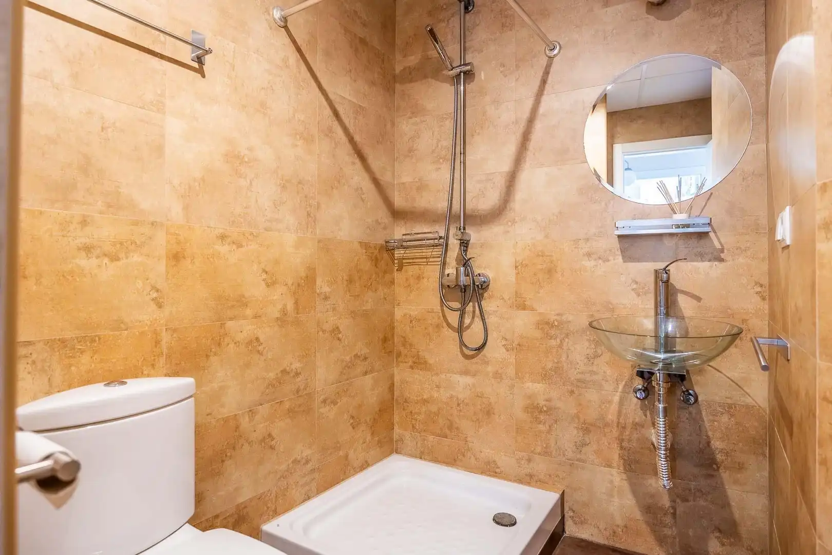 Baño de Piso en venta en Sevilla con Aire acondicionado, Calefacción y Balcón