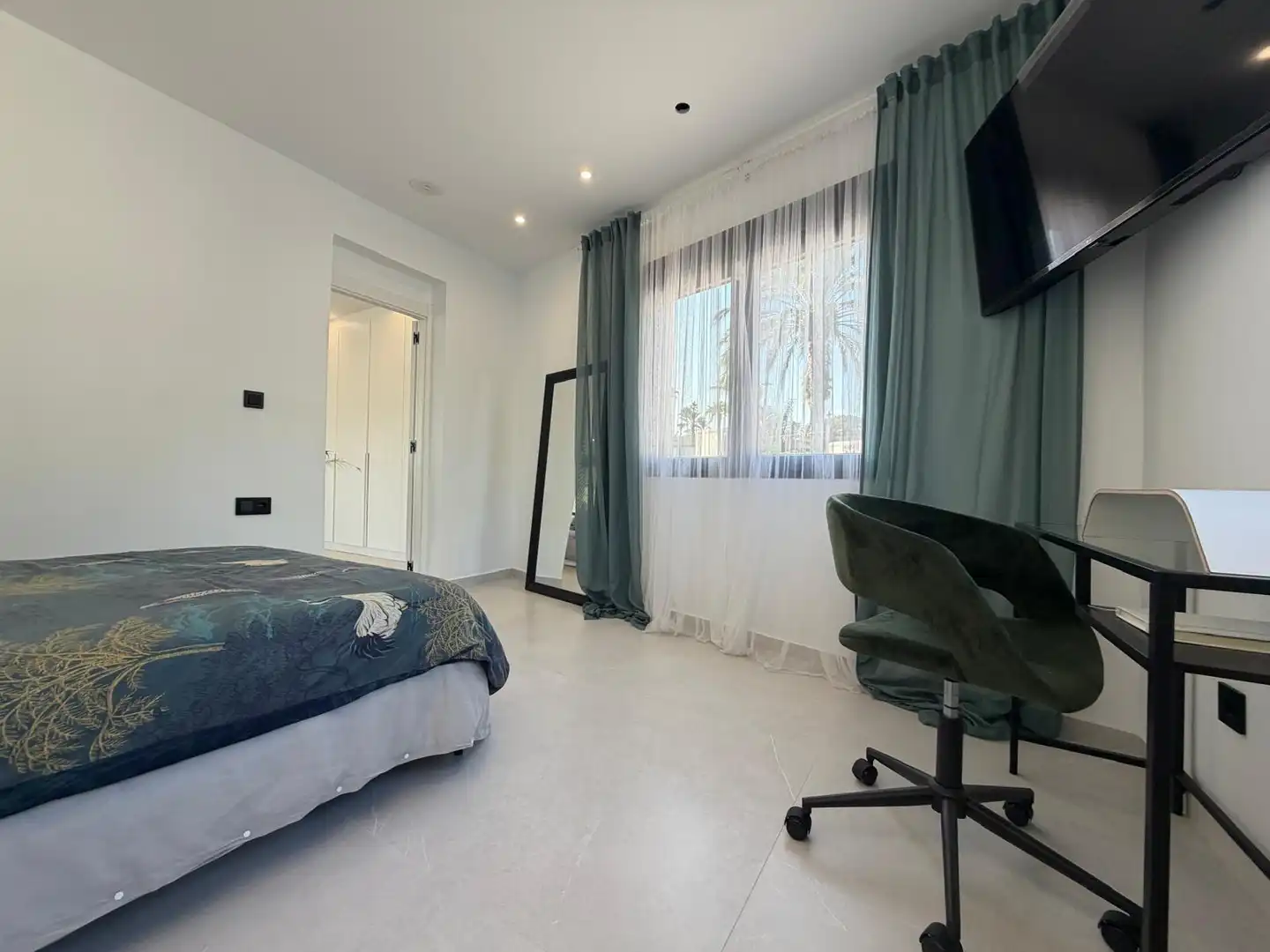 Habitación de Casa o chalet en venta en Elche / Elx con Aire acondicionado, Terraza y Piscina