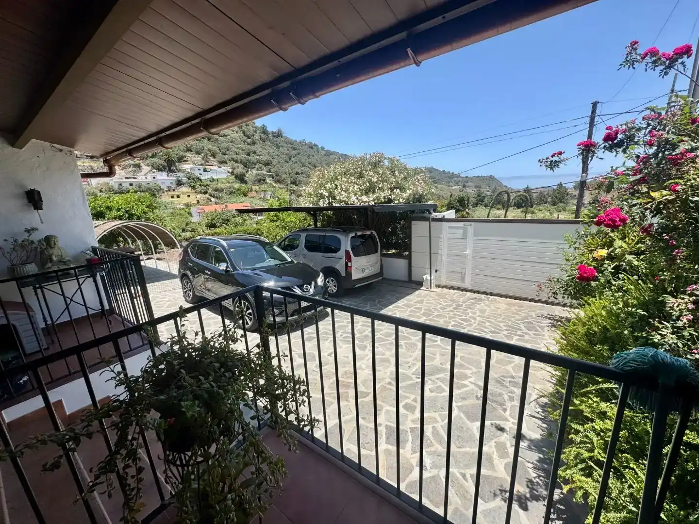 Vista exterior de Pis en venda en Santa Brígida amb Aire condicionat, Jardí privat i Traster
