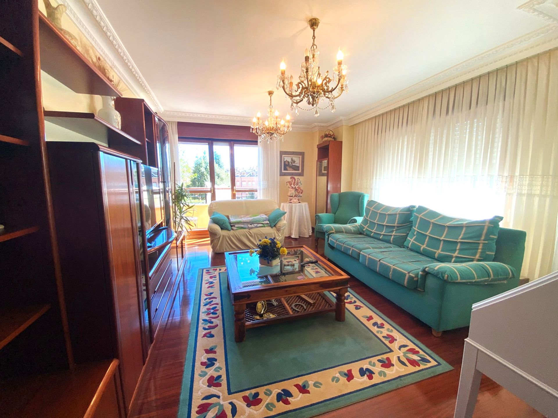 Sala d'estar de Pis en venda en Castro-Urdiales amb Calefacció i Terrassa