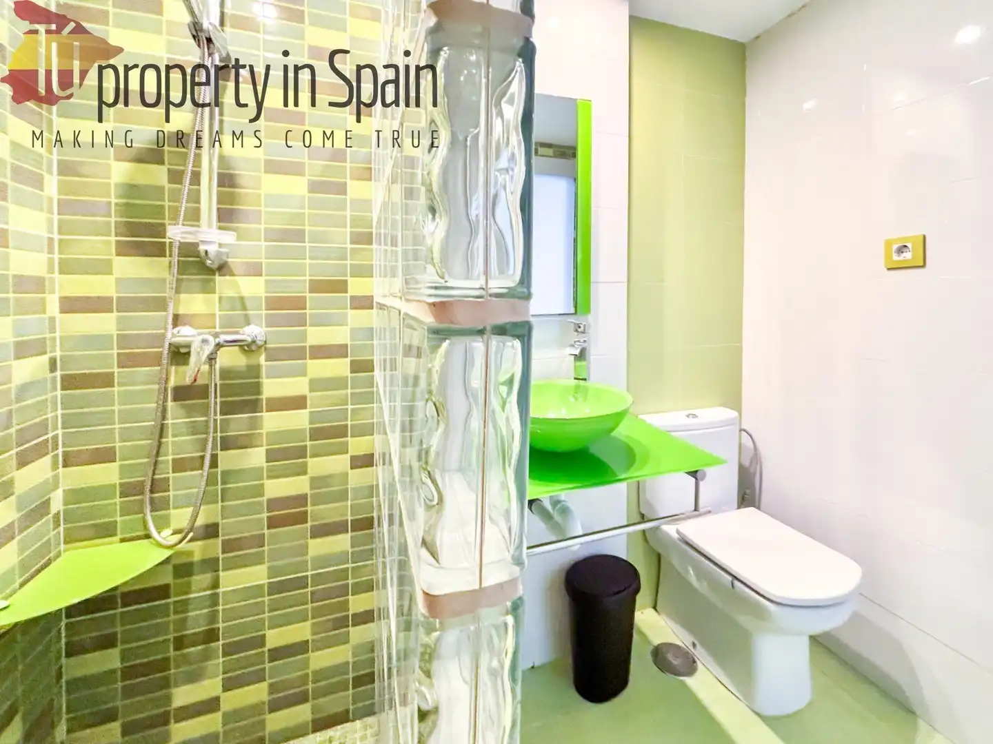 Room in ORIHUELA, Ciudad de Asís