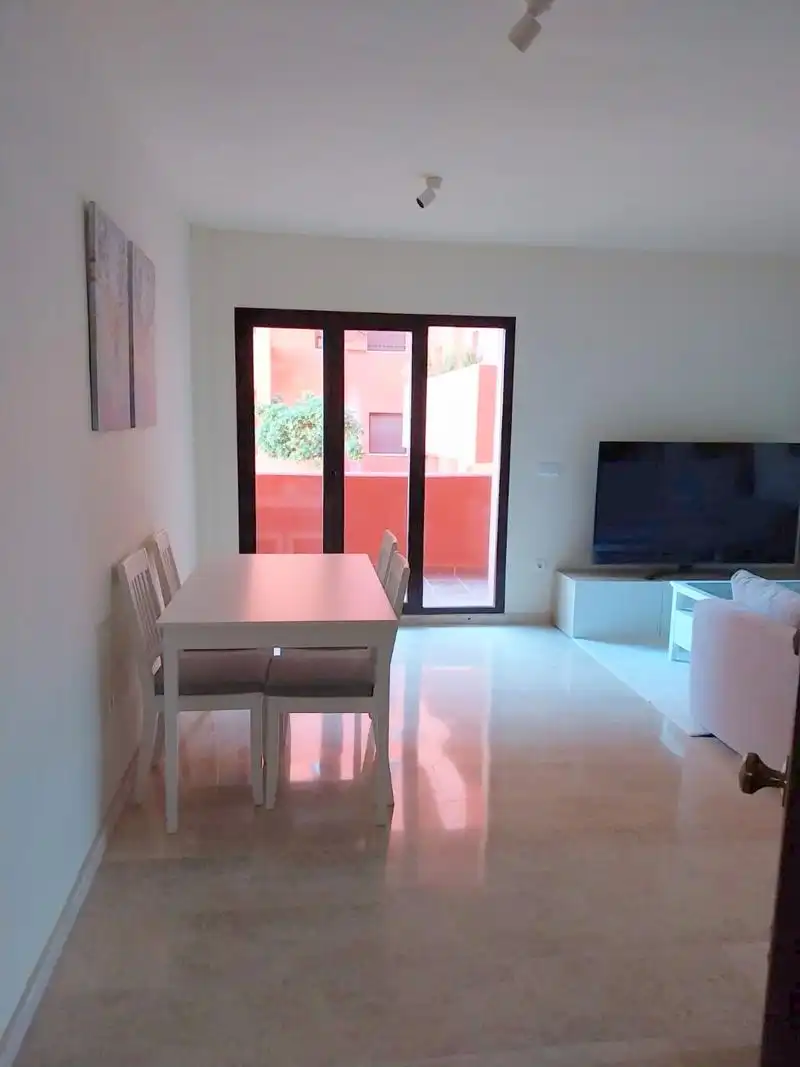 Comedor de Piso en venta en Estepona con Aire acondicionado, Calefacción y Jardín privado