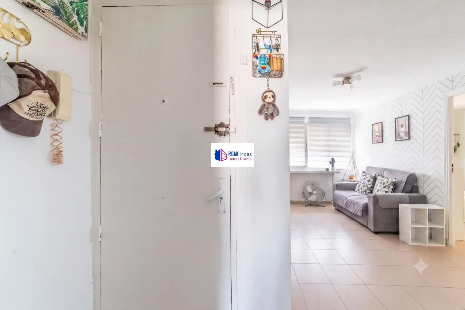 Flat for sale in Sevilla  with Air Conditioner and Storage room