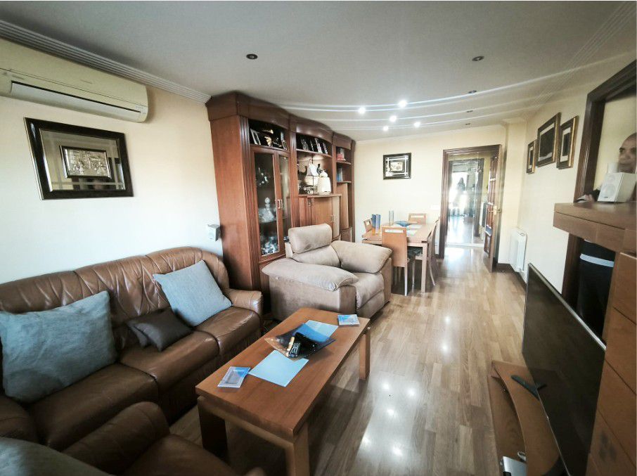 Sala d'estar de Pis en venda en Terradillos amb Calefacció, Terrassa i Balcó