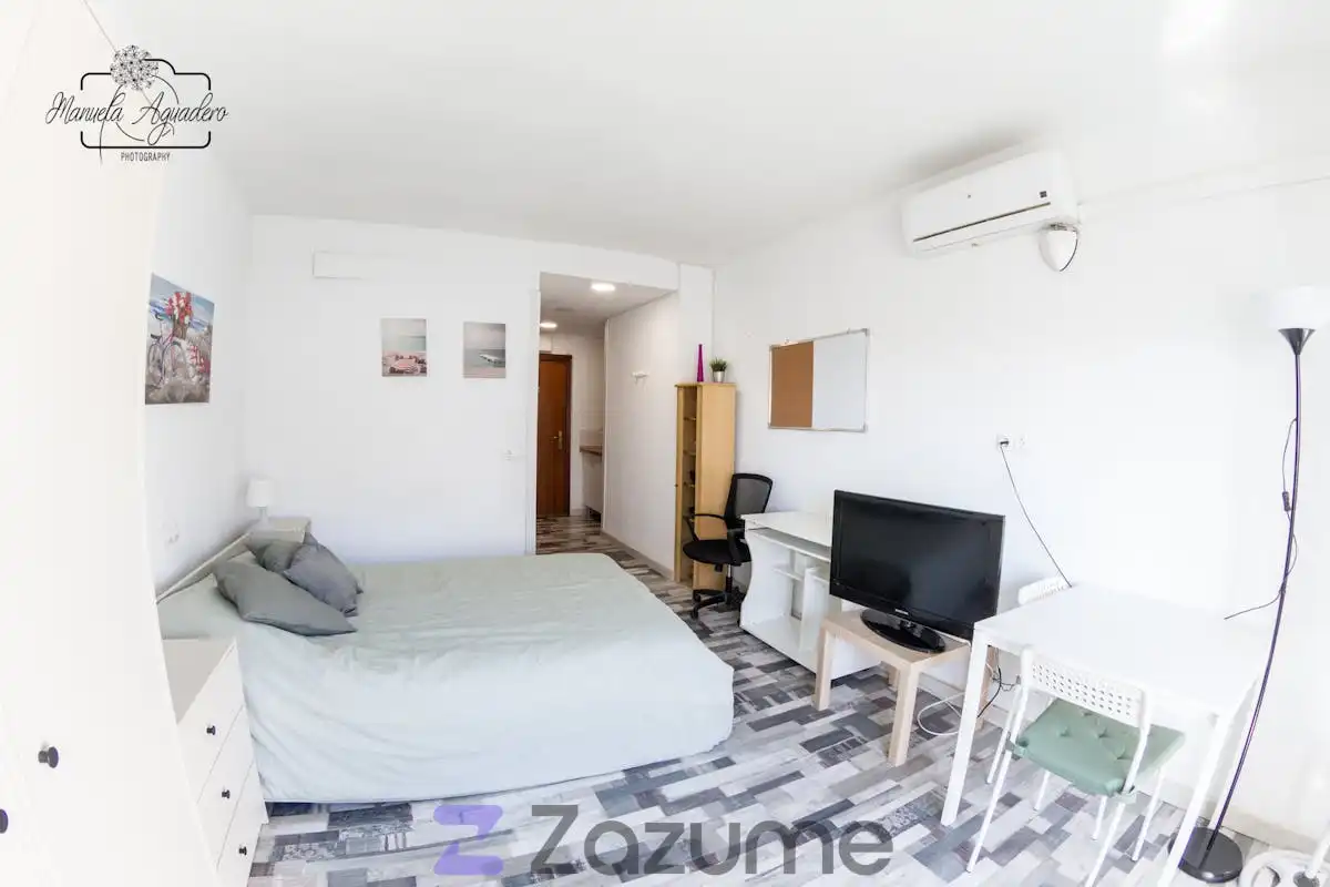 Flat for rent in Av. de los Manantiales, Manantiales - Estación de Autobuses
