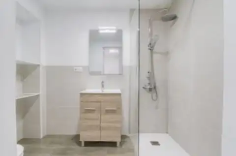 Baño de Casa adosada en venta en Coín con Aire acondicionado, Calefacción y Terraza