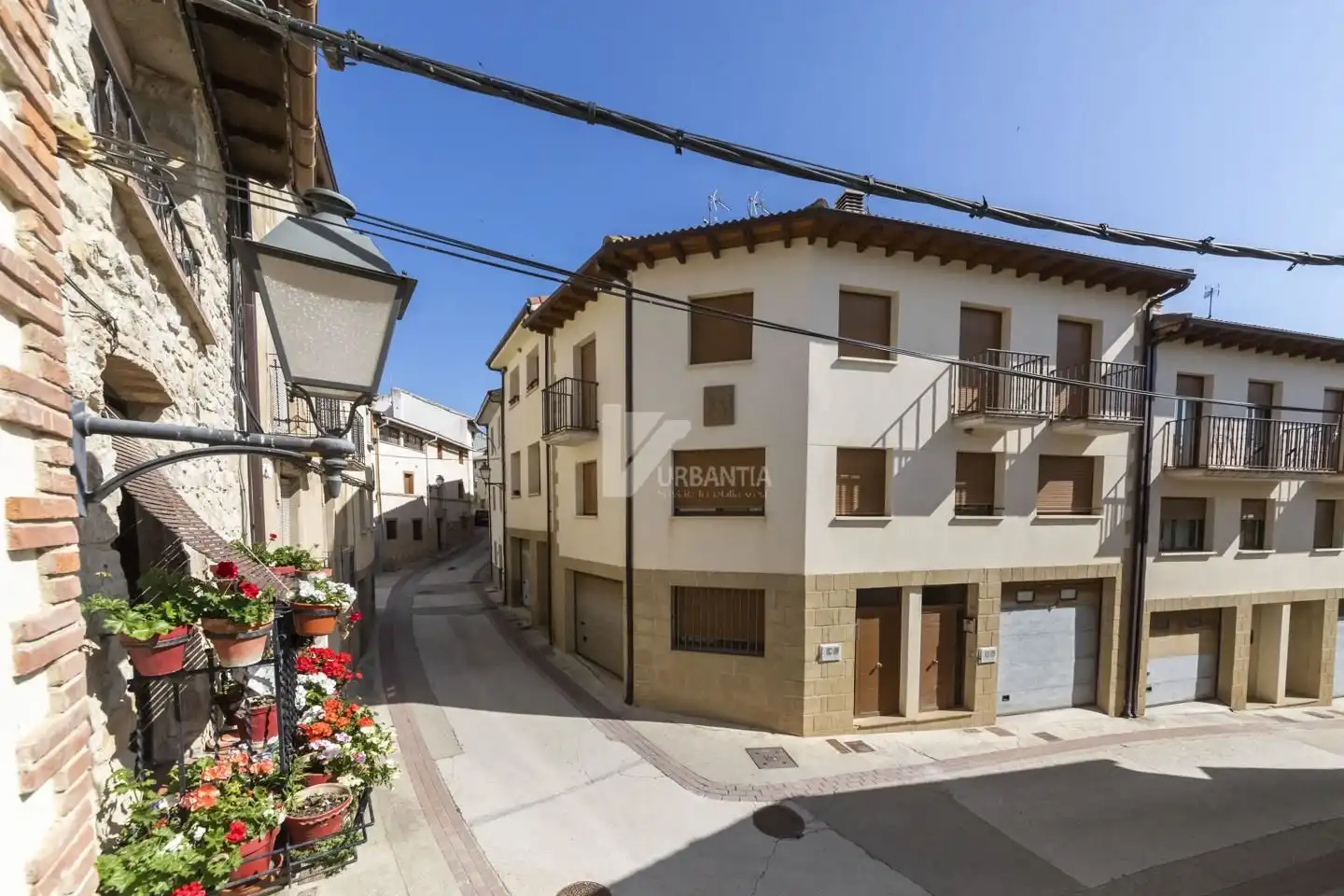 Exterior view of Houses for sale in Miranda de Arga  with Heating, Parquet flooring and Storage room