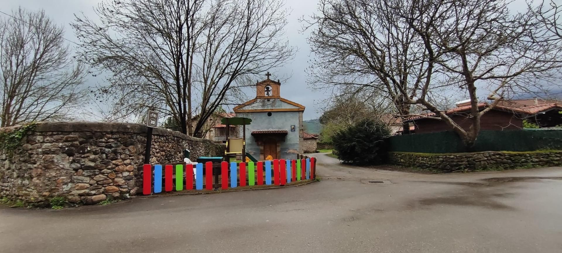 Exterior view of House or chalet for sale in Corvera de Toranzo  with Heating, Private garden and Terrace