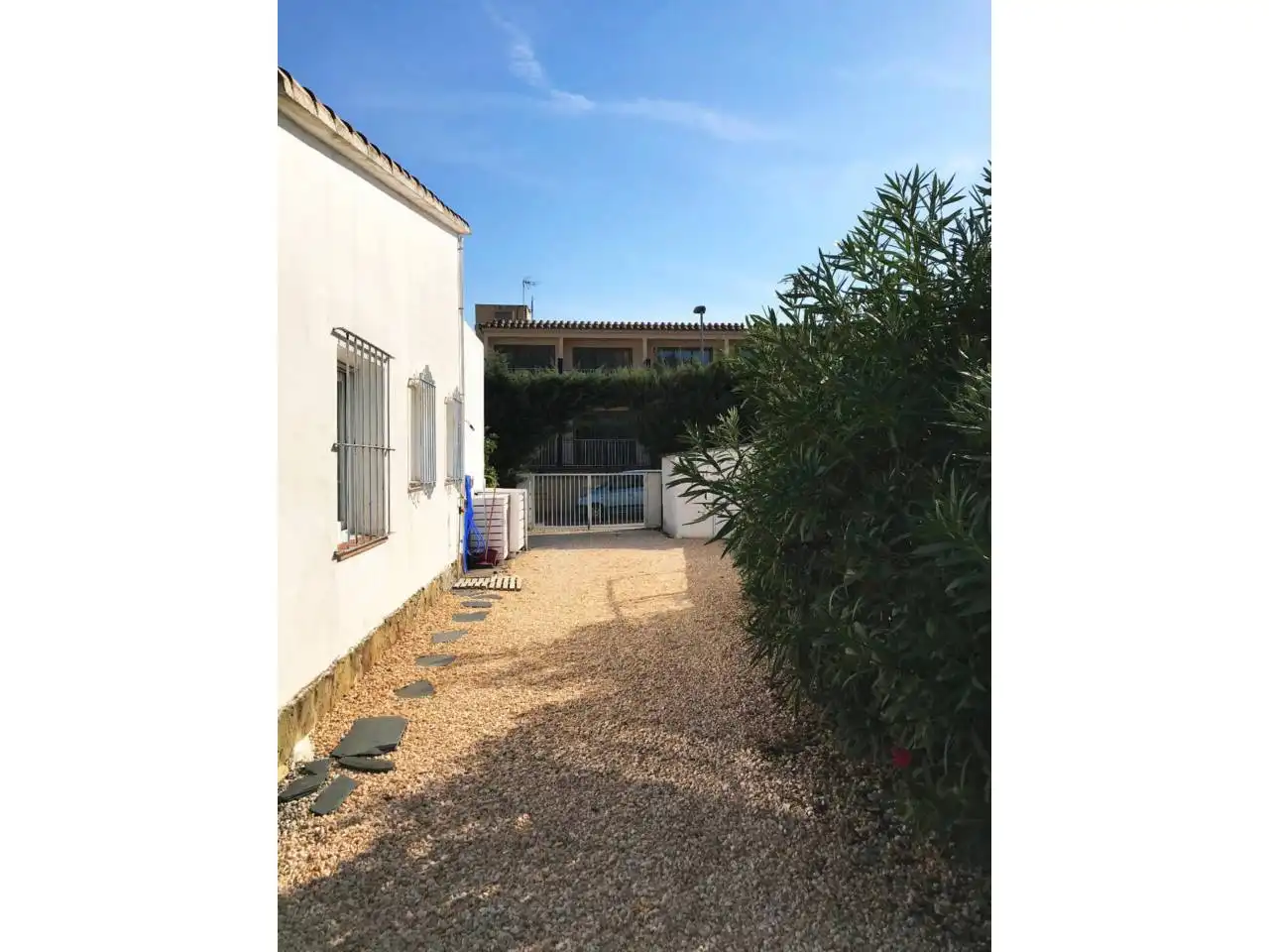 Detached house with pool for sale in Calle Urgell, imagen 4