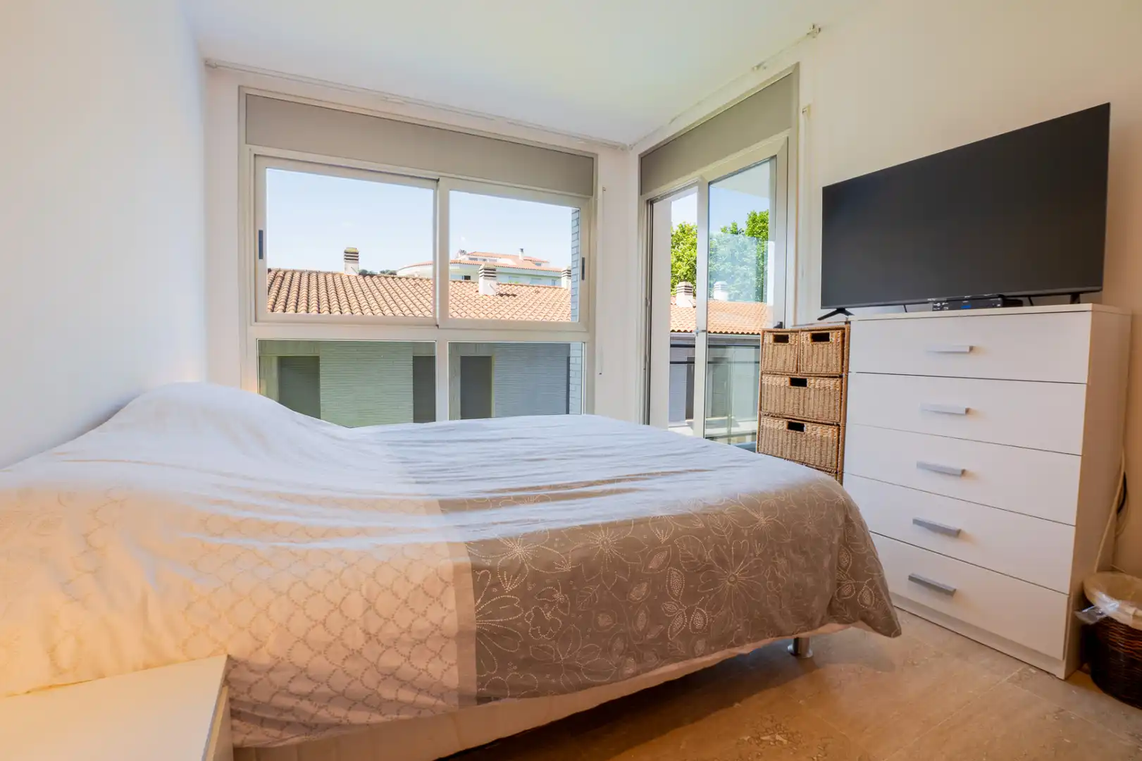 Habitación de Apartamento en venta en Castell d'Aro, Platja d'Aro i s'Agaró con Aire acondicionado, Calefacción y Terraza