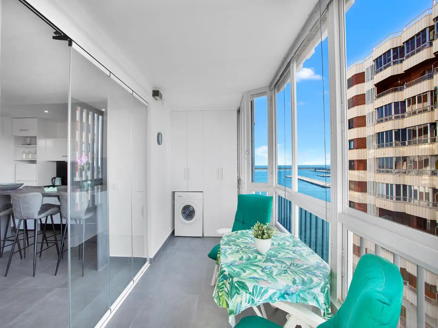 Apartamento con piscina en venta en Avenida doctor Gregorio Marañón, imagen 2