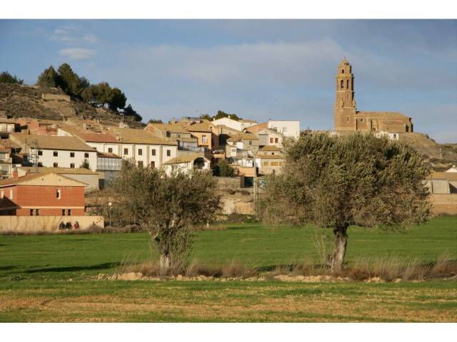 Terreno residencial en Venta en Calle CORTES DE ARAGÓN en Castejón del Puente