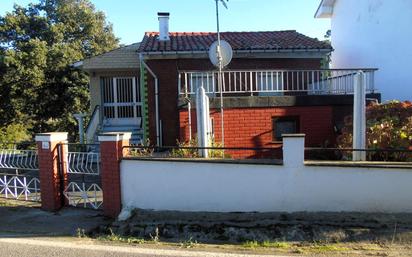 Vista exterior de Casa o xalet en venda en Polanco amb Terrassa