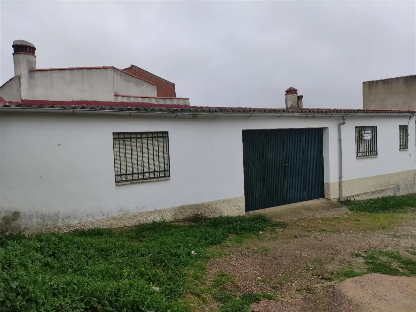 Vista exterior de Garatge en venda en Madroñera, Cáceres