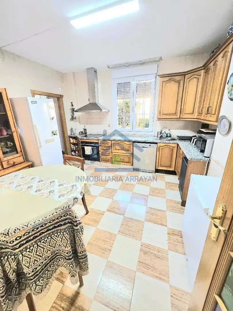 Chalet con terraza en venta en Gójar, imagen 32