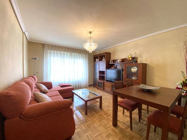 Piso en Venta en VOLUNTARIA ENTREGA en Arriaga - Lakua