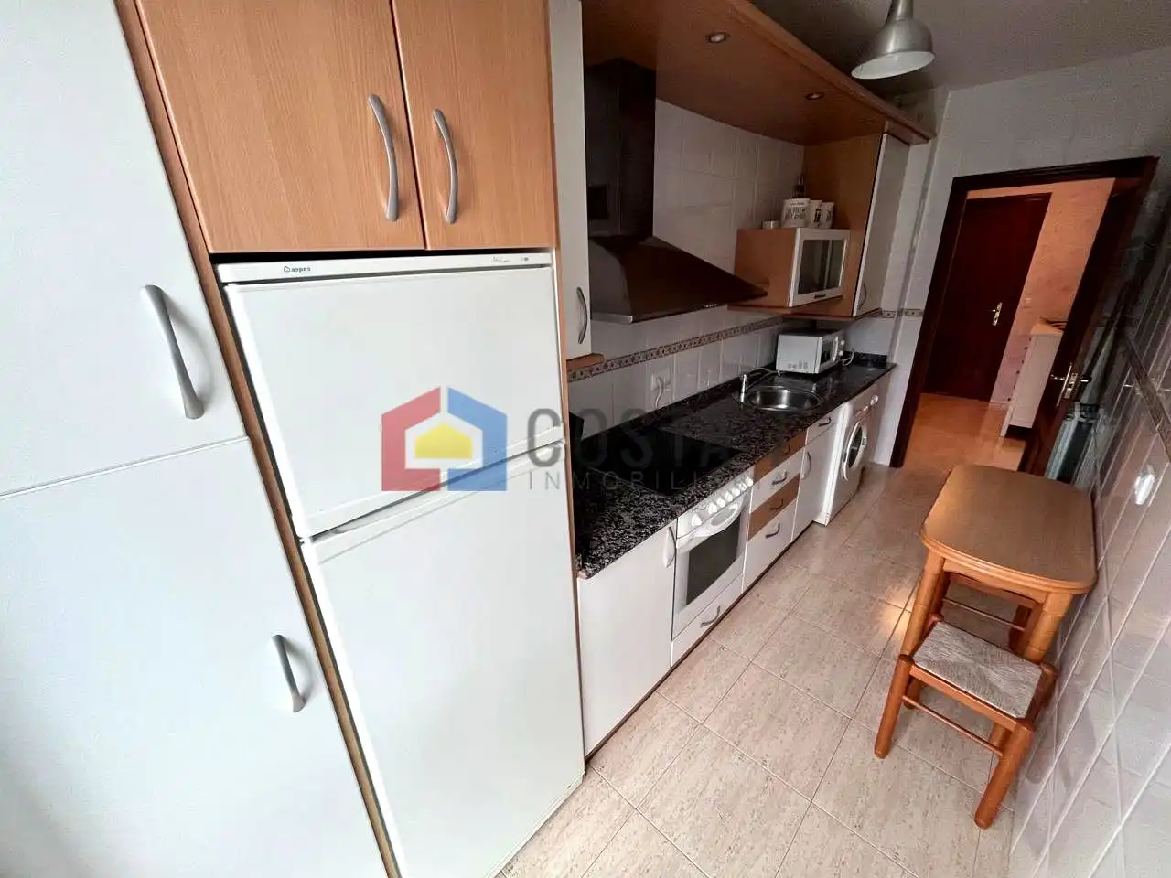 Küche von Wohnung zum Verkauf in Arnuero mit Abstellraum und Möbliert