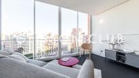 Sala d'estar de Pis en venda en  Madrid Capital amb Aire condicionat