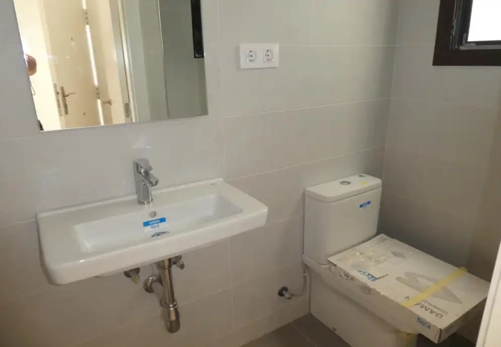 Baño de Dúplex en venta en Vilanova i la Geltrú con Aire acondicionado, Calefacción y Parquet