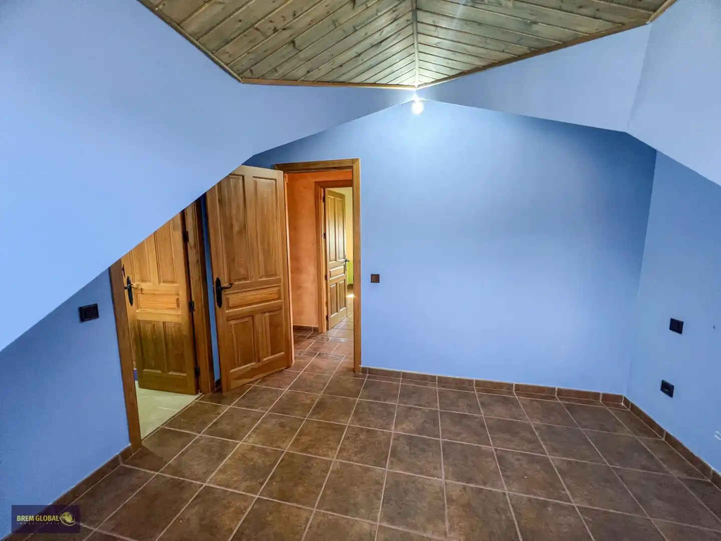 Houses for sale in Navalafuente  with Heating, Private garden and Storage room