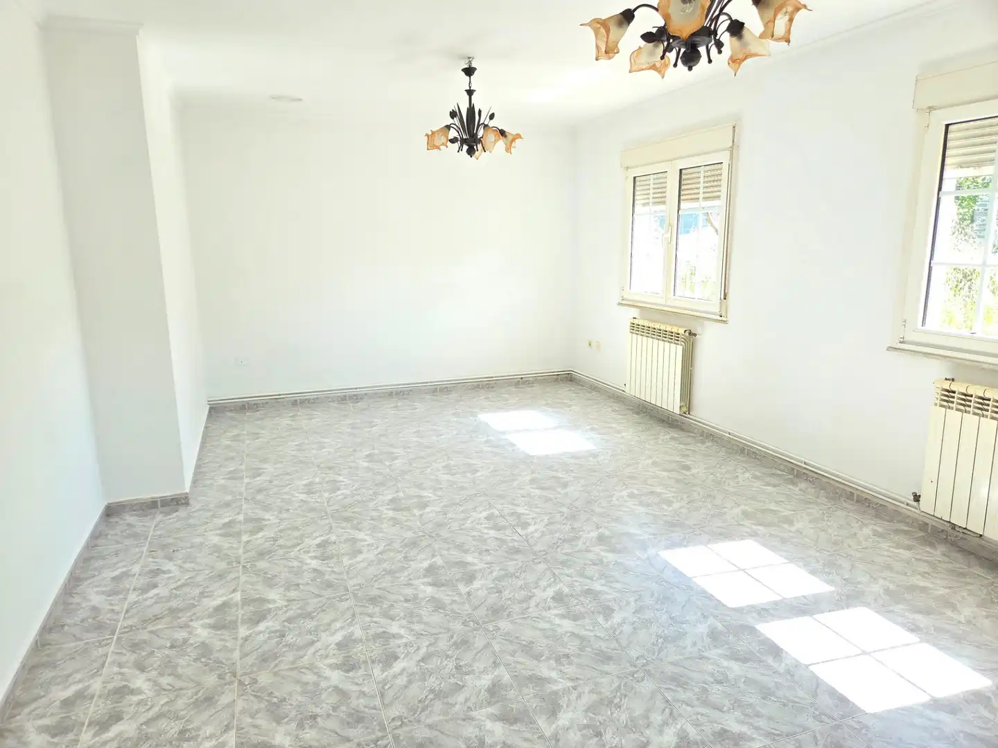 Sala d'estar de Casa o xalet en venda en Vilalba amb Jardí privat i Traster