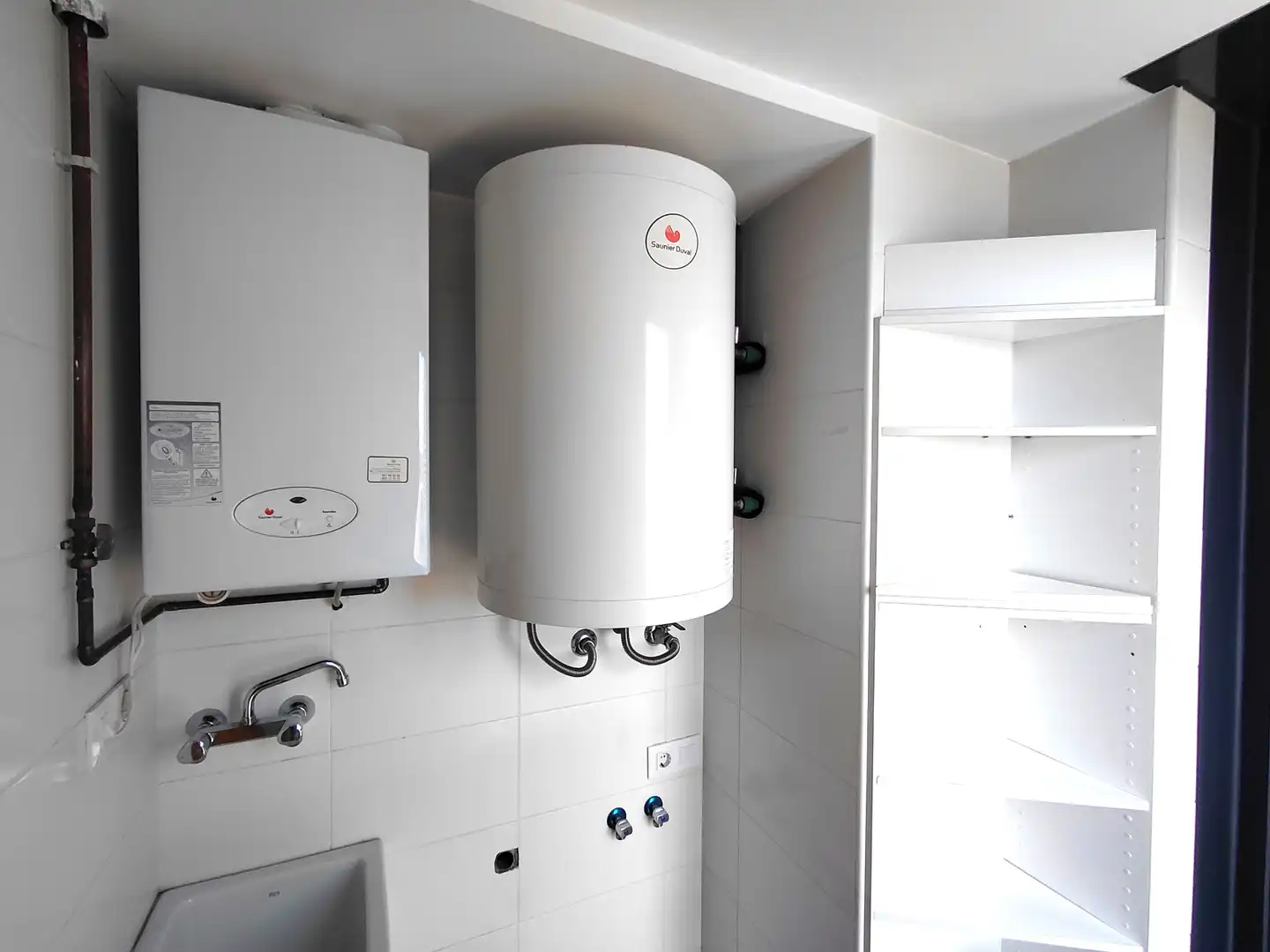 Baño de Piso en venta en Oleiros con Calefacción, Parquet y Trastero
