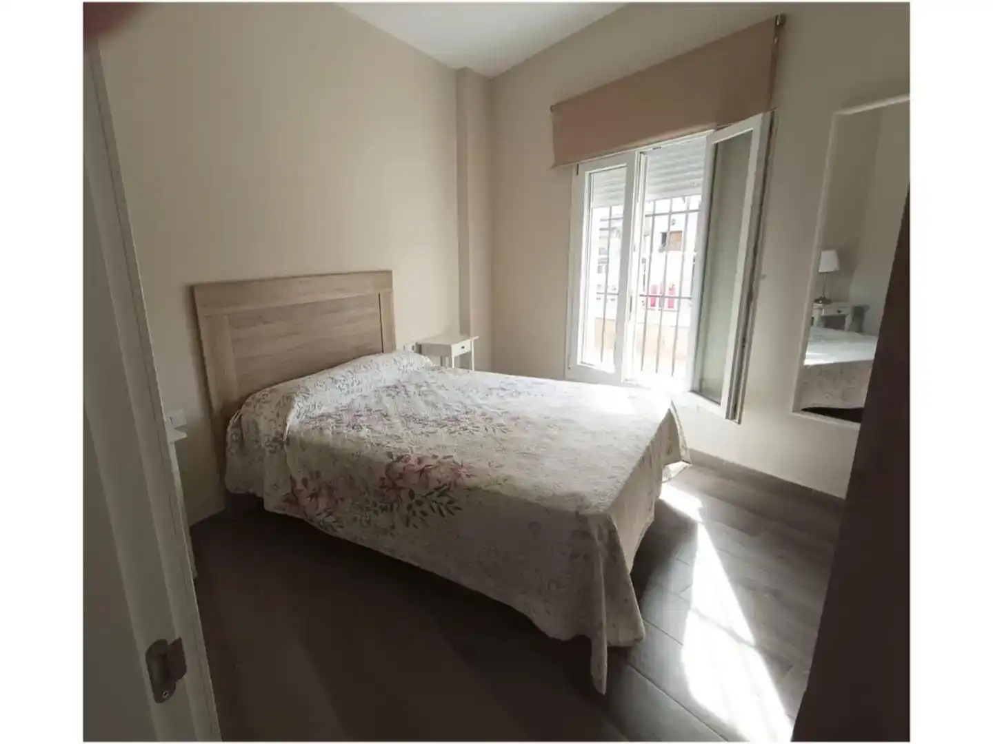 Bedroom of Flat for rent in Chipiona  with Air Conditioner