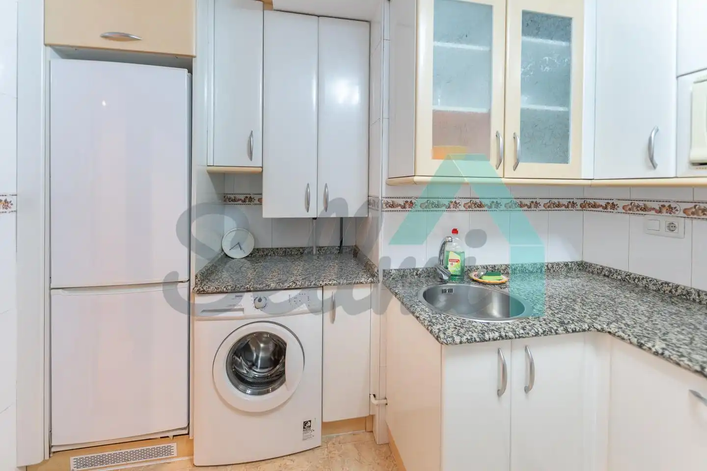 Kitchen of Flat for rent in Lugones