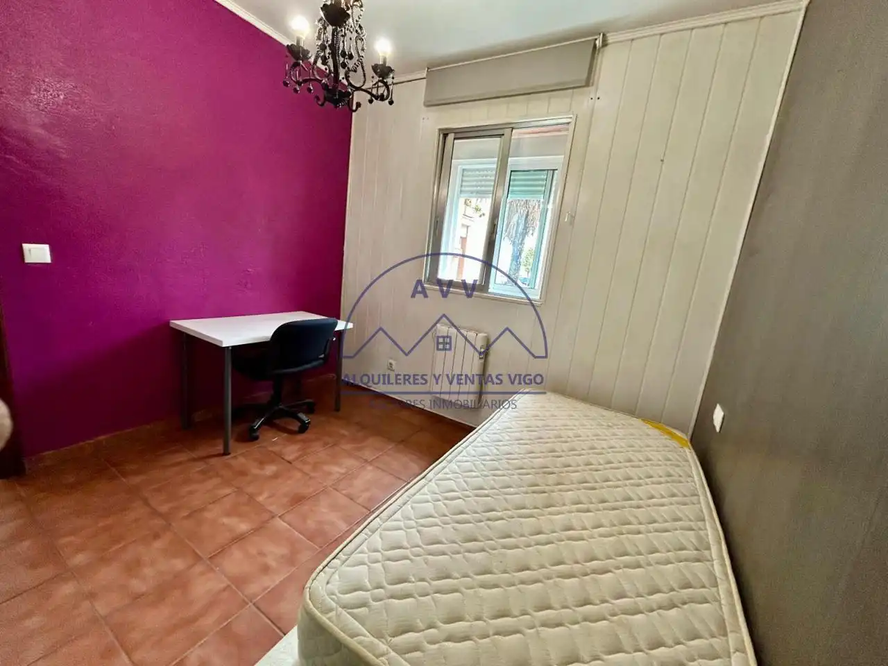 Schlafzimmer von Wohnung zum Verkauf in Vigo  mit Heizung und Möbliert