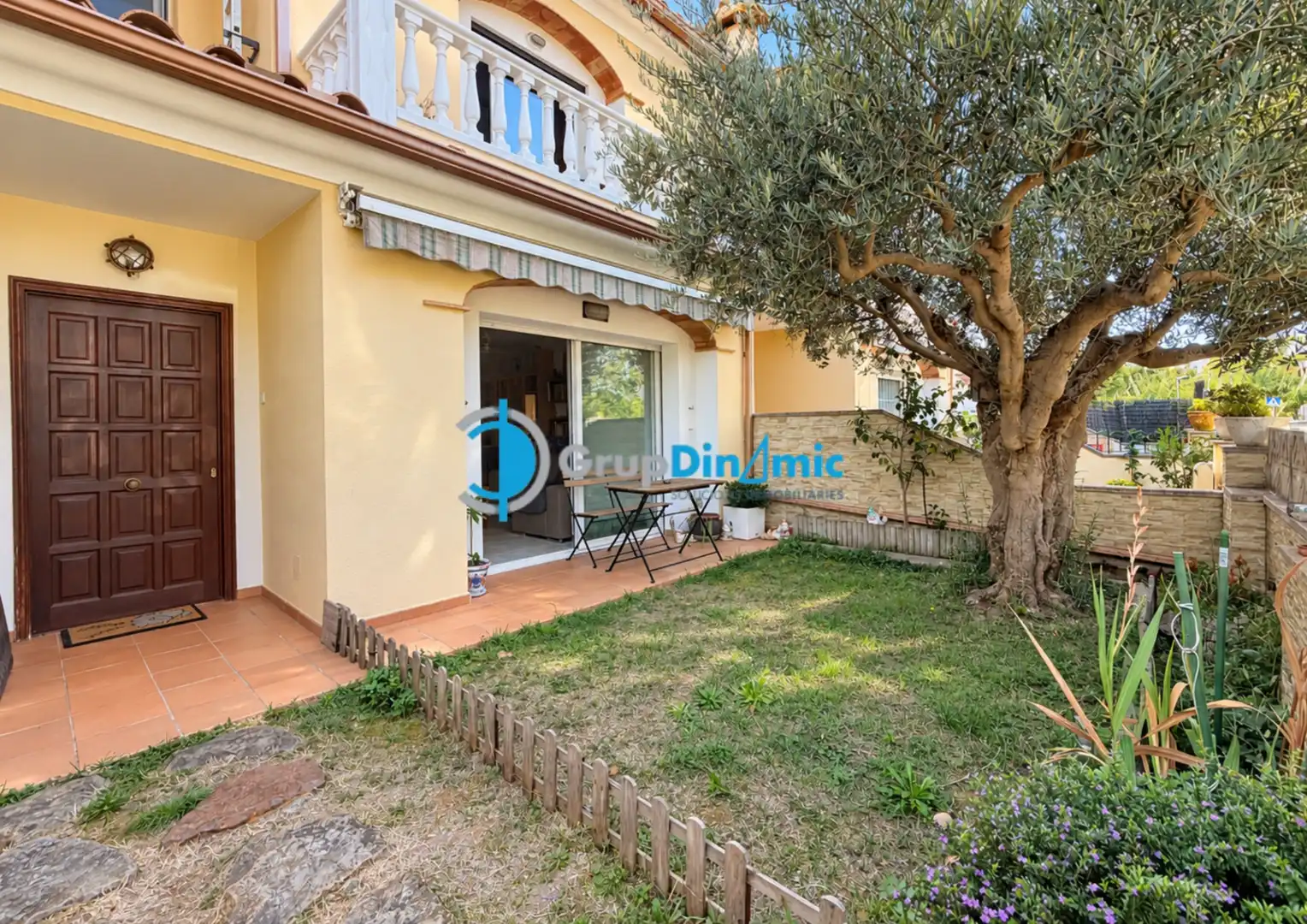 Maison mitoyenne avec terrasse à vendre à Avinguda Catalunya