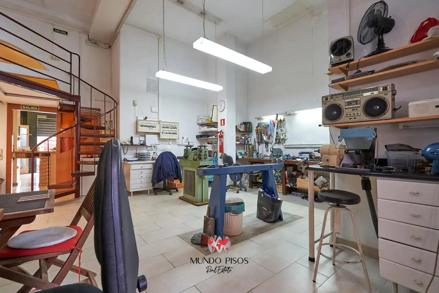 Local comercial en venda a Llevant, imagen 9