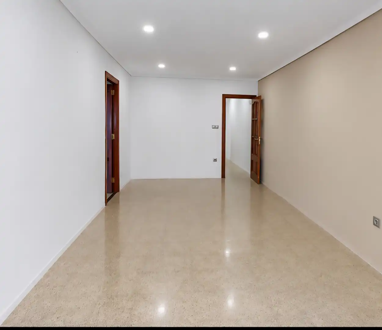 Piso en venta en El Prat de Llobregat con Calefacción, Terraza y Amueblado
